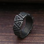 Anneau en métal Viking, motif Valknut distinctif