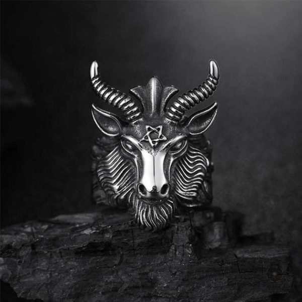 bague-baphomet-1 Bague Baphomet en métal décoratif