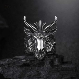 Bague avec symbole Baphomet
