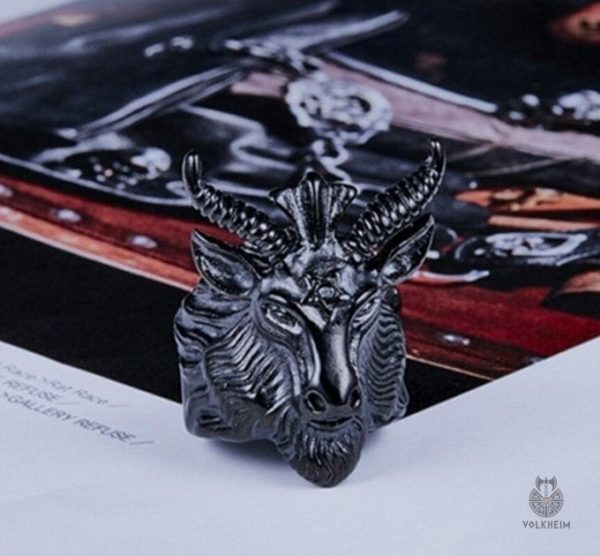Bague ésotérique Baphomet, un accessoire distinctif