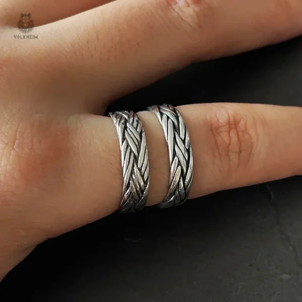 Bague Celtique en métal au design traditionnel