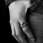 Bague Dragon, symbole de force et de mystère