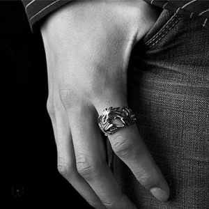 Bague Dragon, symbole de force et de mystère