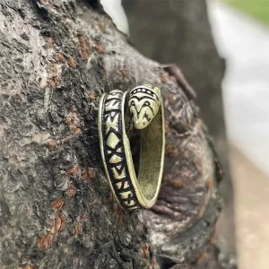 Bague en forme de dragon inspirée des Vikings