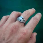 Bague en pierre de lune légère, idéale pour le quotidien