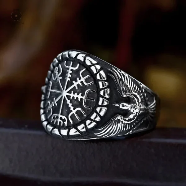 Bague Viking en design royal pour hommes