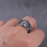 Bague avec corbeaux et emblème Valknut, style Viking