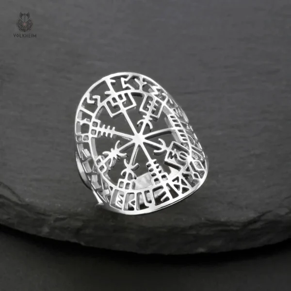 Bague Viking Femme en métal aux motifs nordiques