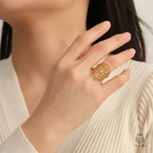 Bague Viking stylée pour un look audacieux et moderne