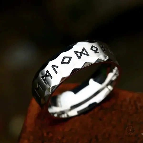 Bague ornementale viking Jarl en métal