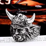 Bague Viking Valhalla avec design inspiré de la mythologie nordique