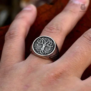 Bague Yggdrasil, design inspiré de la mythologie nordique