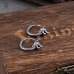 Boucles d'oreilles en forme de tête de loup élégantes