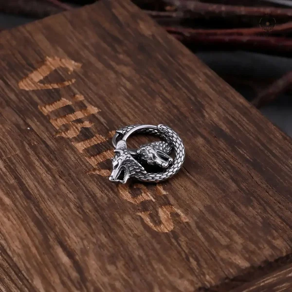 Boucles d'oreilles loup, un bijou original et artistique