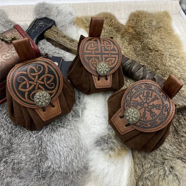 bourse-runes-viking-1 Bourse Runes Viking en cuir pour collectionneurs