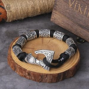 Bracelet Hache Viking en cuir, symbole de force et d'héritage