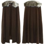 Robe cape médiévale avec col en fourrure pour un style unique