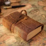 Carnet en cuir artisanal - collection médiévale