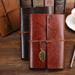 Carnet en cuir avec motif de feuilles élégantes