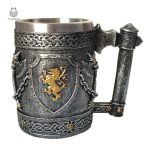Chope chevalier au lion en métal décoratif