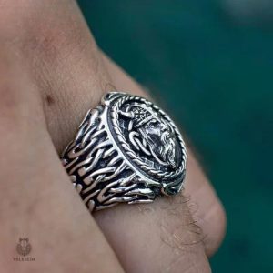 Bague en argent inspirée des guerriers scandinaves