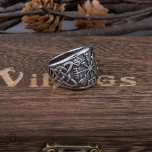 Chevalière Vegvsir en argent inspirée de la culture viking