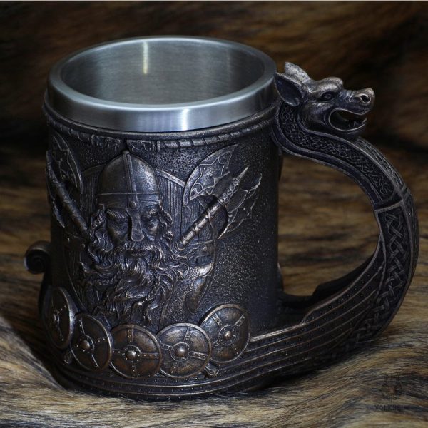 Chope en bois style viking avec motif Drakar