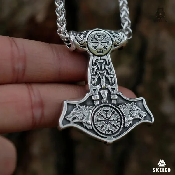 Collier mythologique Thor et Fenrir pour passionnés