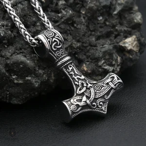 Accessoire tendance représentant le marteau de Thor