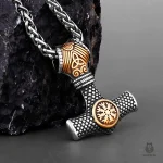 Collier en hommage à Thor et à la mythologie nordique