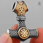 Collier décoratif alliant symbole de la force et de la protection