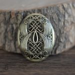 Bijou Viking inspiré par la mythologie nordique et Odin
