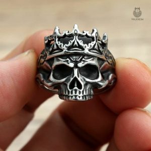 Bague Crâne Couronné avec design unique et audacieux
