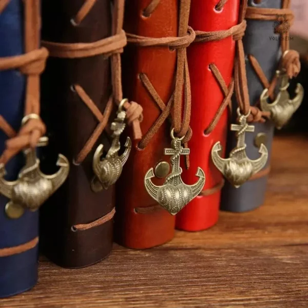 Carnet en cuir de style médiéval