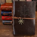 Carnet en cuir, hommage à l'aventure