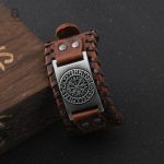 Bracelet cuir homme aux motifs vikings