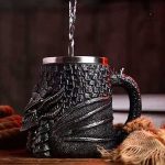 Chope dragon maléfique en céramique noire