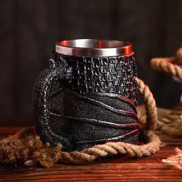 Chope de bière style dragon pour décor