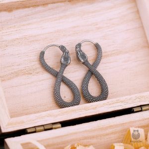 Boucles d'oreilles Ouroboros en design élégant et intemporel