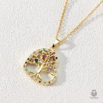 Pendentif en argent représentant la nature