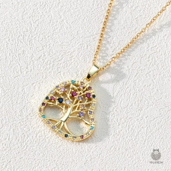 Pendentif en argent représentant la nature