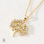 Bijou collier avec pendentif arbre inspirant