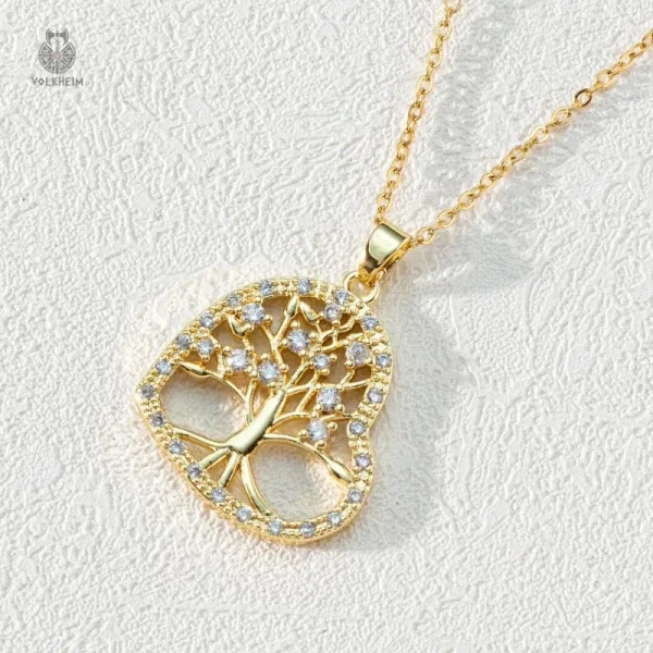 Pendentif arbre avec détails artistiques