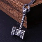 Collier en forme de marteau de Thor, style nordique