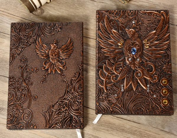 Artisanat médiéval du carnet Phénix en relief