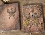 Carnet élaboré avec motif de phénix en relief