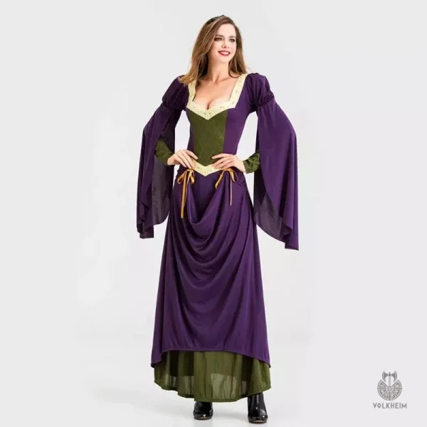 Costume de sorcière avec une touche médiévale