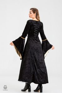 Costume de princesse inspiré du Moyen Âge