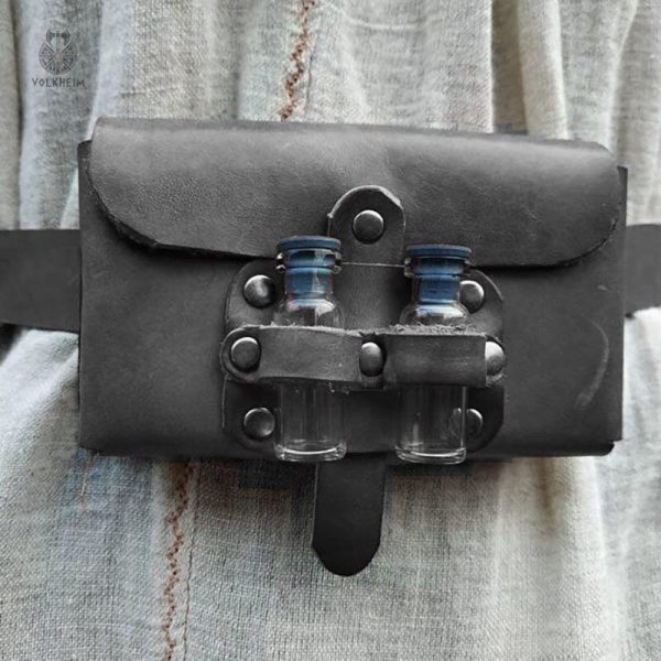 Accessoire médiéval avec ceinture pour fioles