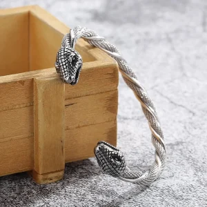 Bracelet Viking avec motif serpent, accessoire audacieux et intemporel